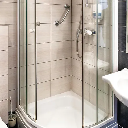 Hotel Focus 3*